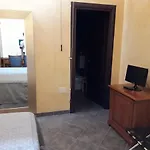 Palazzo Marzano 4* برياتيكو