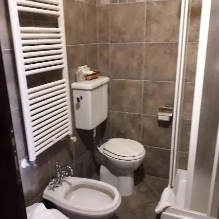 Palazzo Marzano 4* בריאטיקו